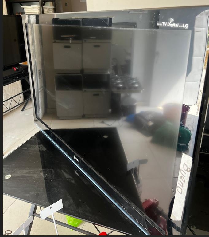 TELEVISOR LG DE 42" B-12030 - Imagen 2